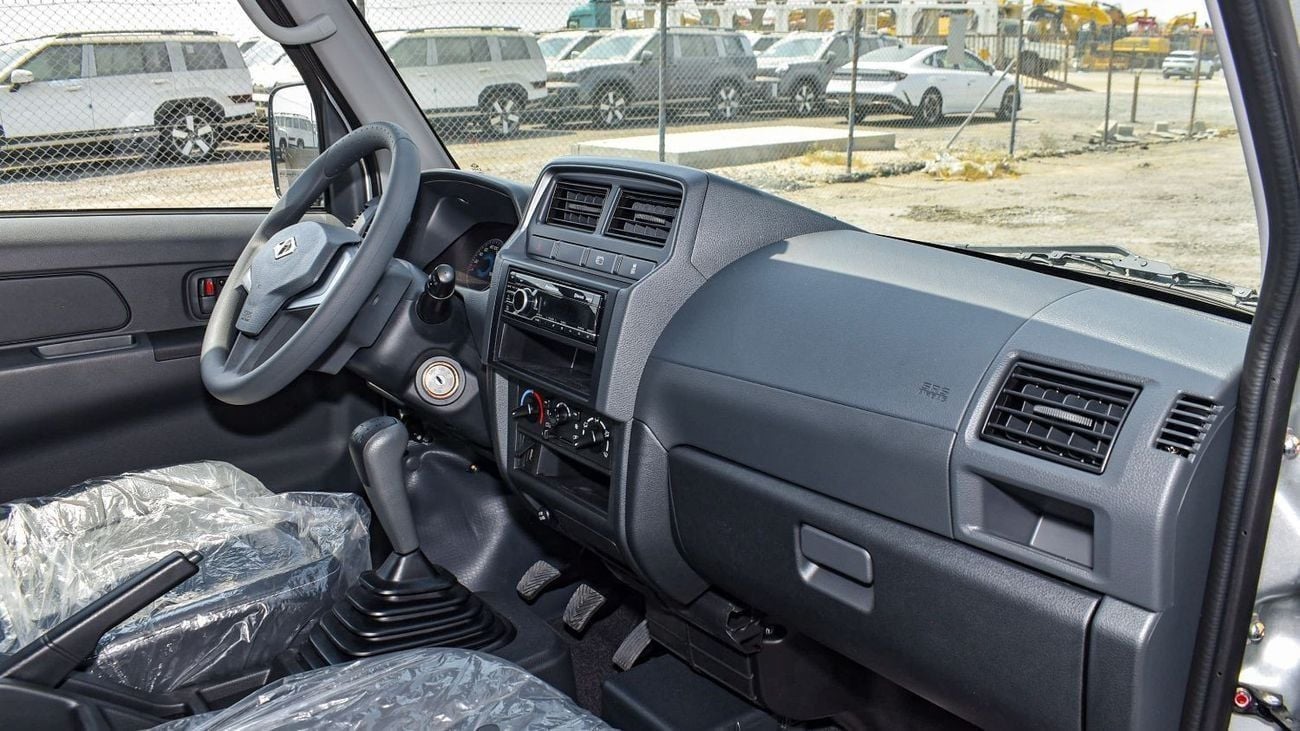 سي إم سي فيريكا Veryca Window Van || Passenger Van 8 Seater