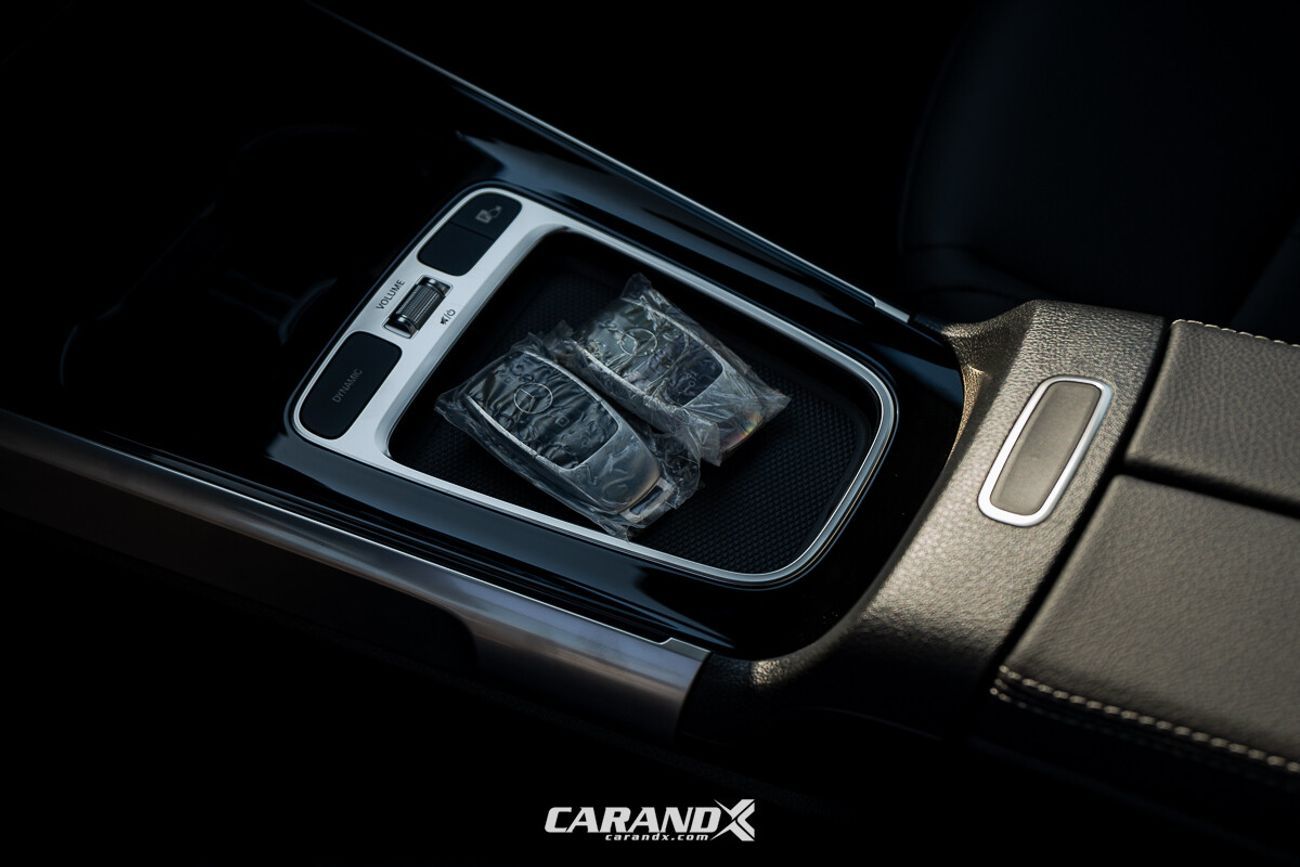 مرسيدس بنز GLB 200 Mercedes-Benz GLB 200 1.3 TURBO 2024