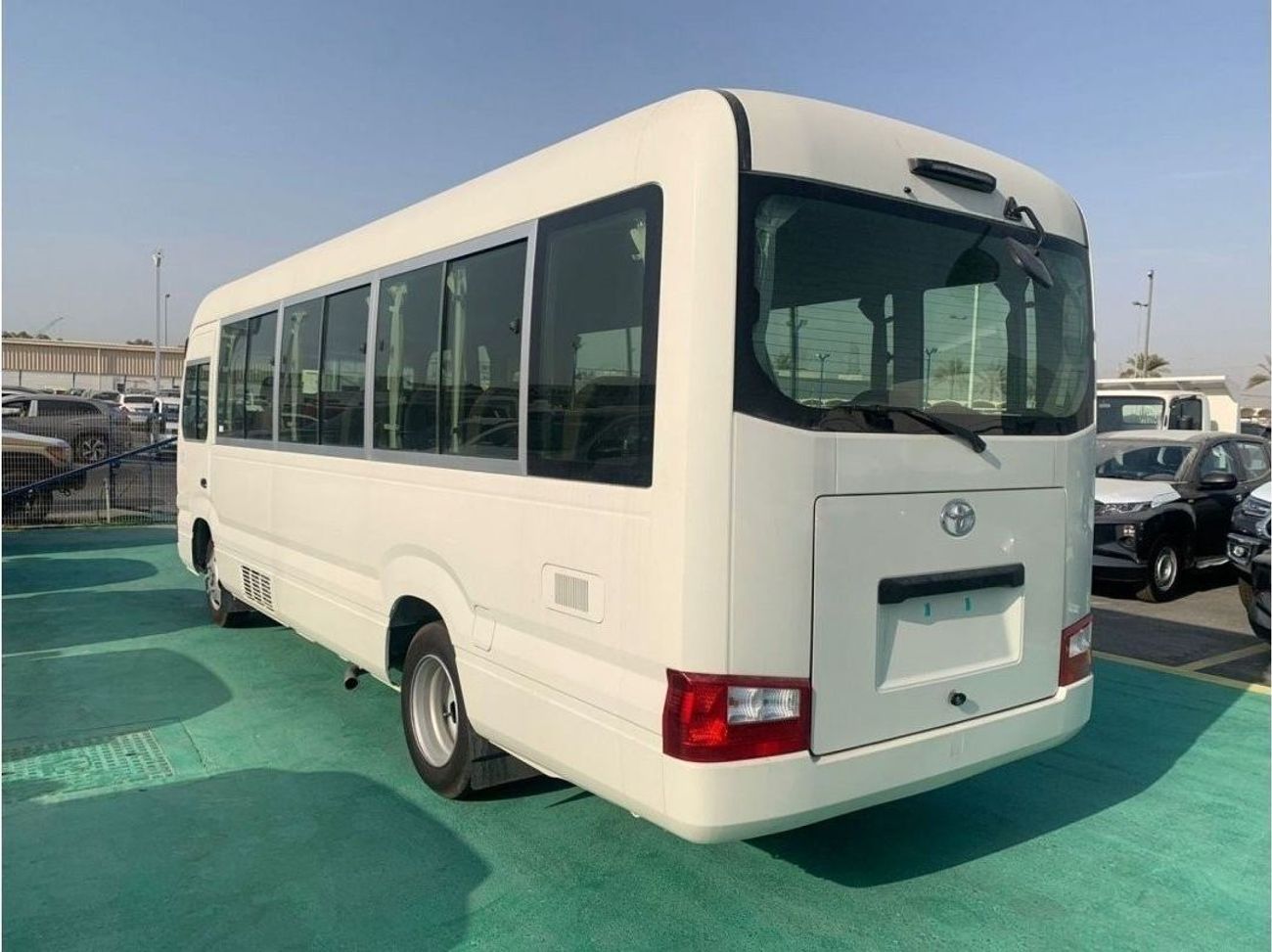 تويوتا كوستر 30 seats // diesel engine  // model 2023