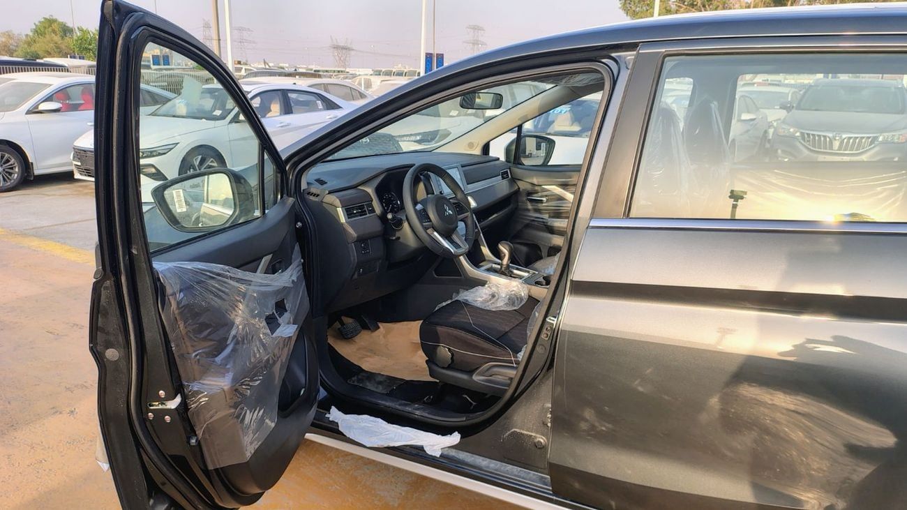 Mitsubishi Xpander MID OPTIONS