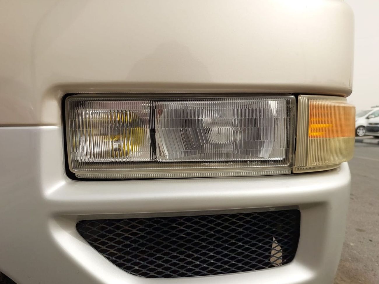 إيسوزو جرنی ISUZU JOURNEY BUS RHD 2001 MODEL 4.1 L DIESEL AUTOMATIC(PM00048)