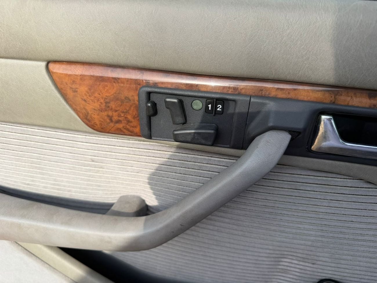 مرسيدس بنز 500 SEL