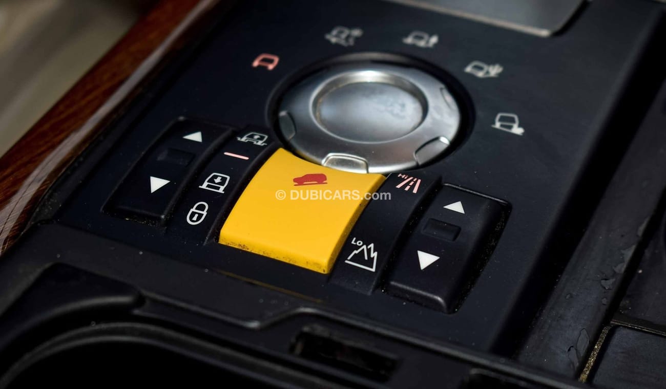 لاند روفر رينج روفر سبورت 2009 modified to 2013 original paint, perfect condition