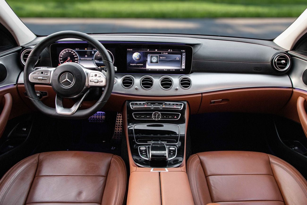 Mercedes Benz E300 E300 | 2,350 P.M | 0% Downpayment | FULL MERCEDES SERVICE HISTORY