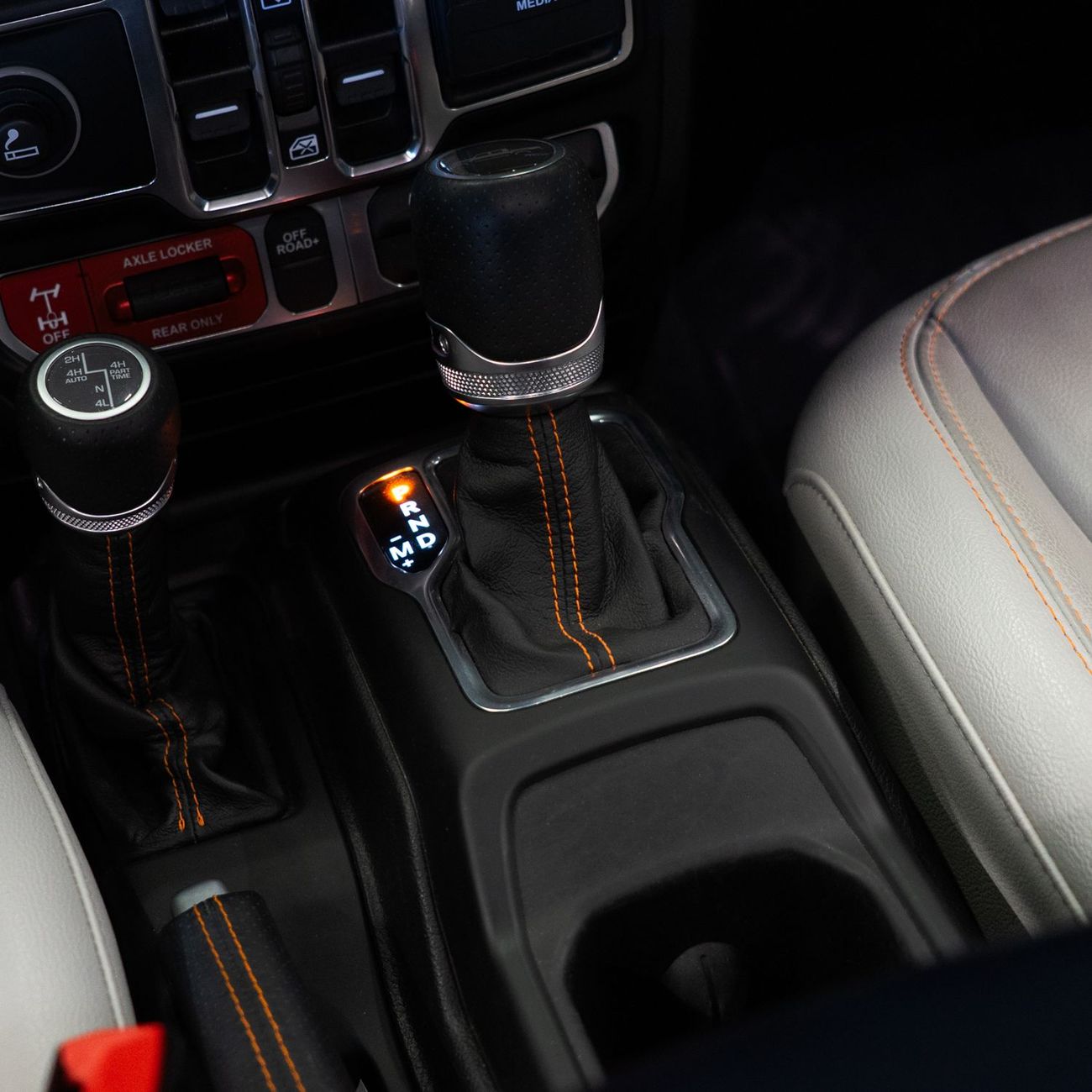 Jeep Gladiator Sand Runner 3.6L AED 2,874 pm • 0% Downpayment • Gladiator Sand Runner • 1 Year Warrant