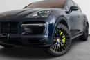 Porsche Cayenne 2020 Porsche Cayenne Coupe Turbo S E Hybrid / Porsche Warranty