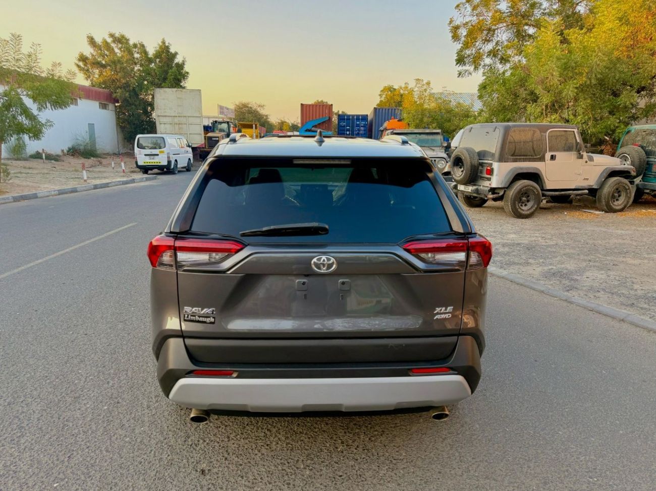 تويوتا راف ٤ XLE AWD