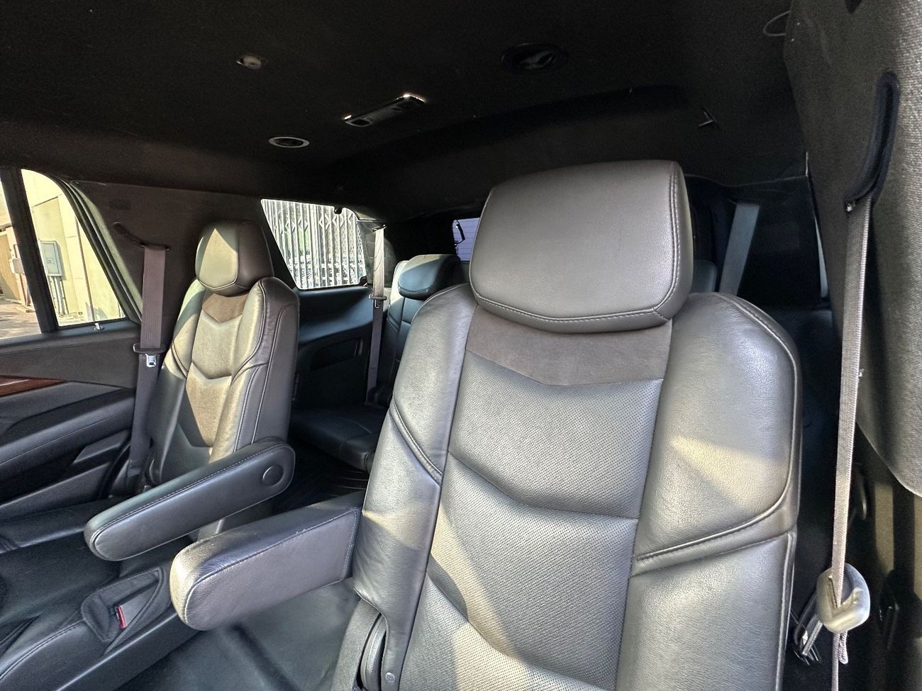 كاديلاك إسكالاد Premium 6.2L