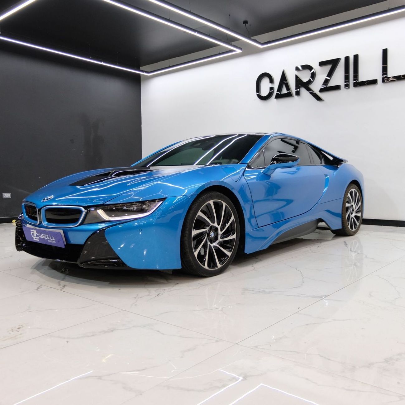 BMW i8 Plug-In Hybrid 1.5L AED 5,310 l 0% Down Payment l BMW i8 | Head-Turning Design