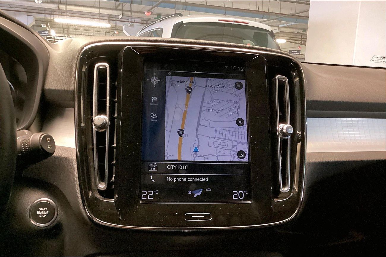 Volvo XC40 T4 Momentum | Guaranteed Warranty | 0 Down Payment