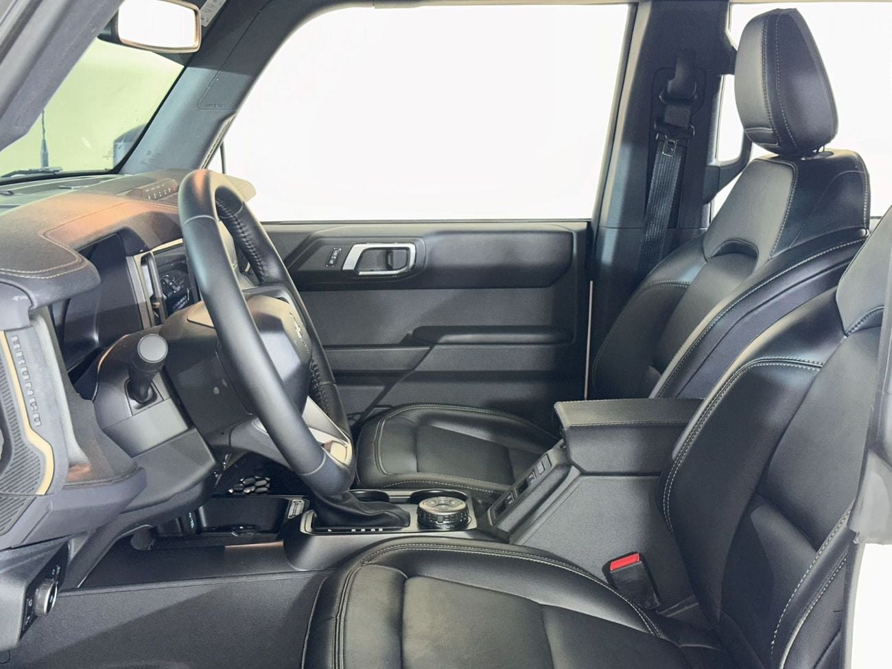 فورد برونكو BADLANDS /B4D4725 /AL TAYER MOTORS/AL QOUZ SHOWROOM