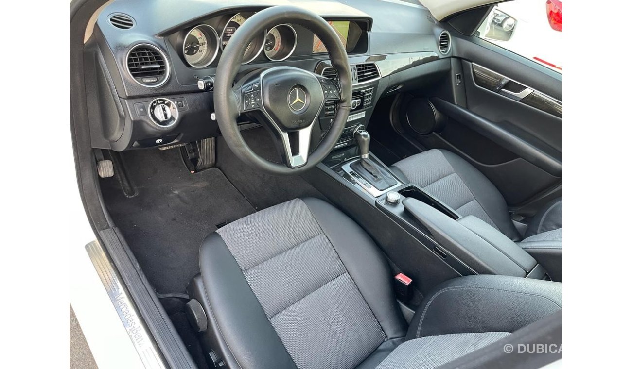 Mercedes-Benz C 200 Std Mercedes C200_Gcc_2013_Excellent_Condition _Full option