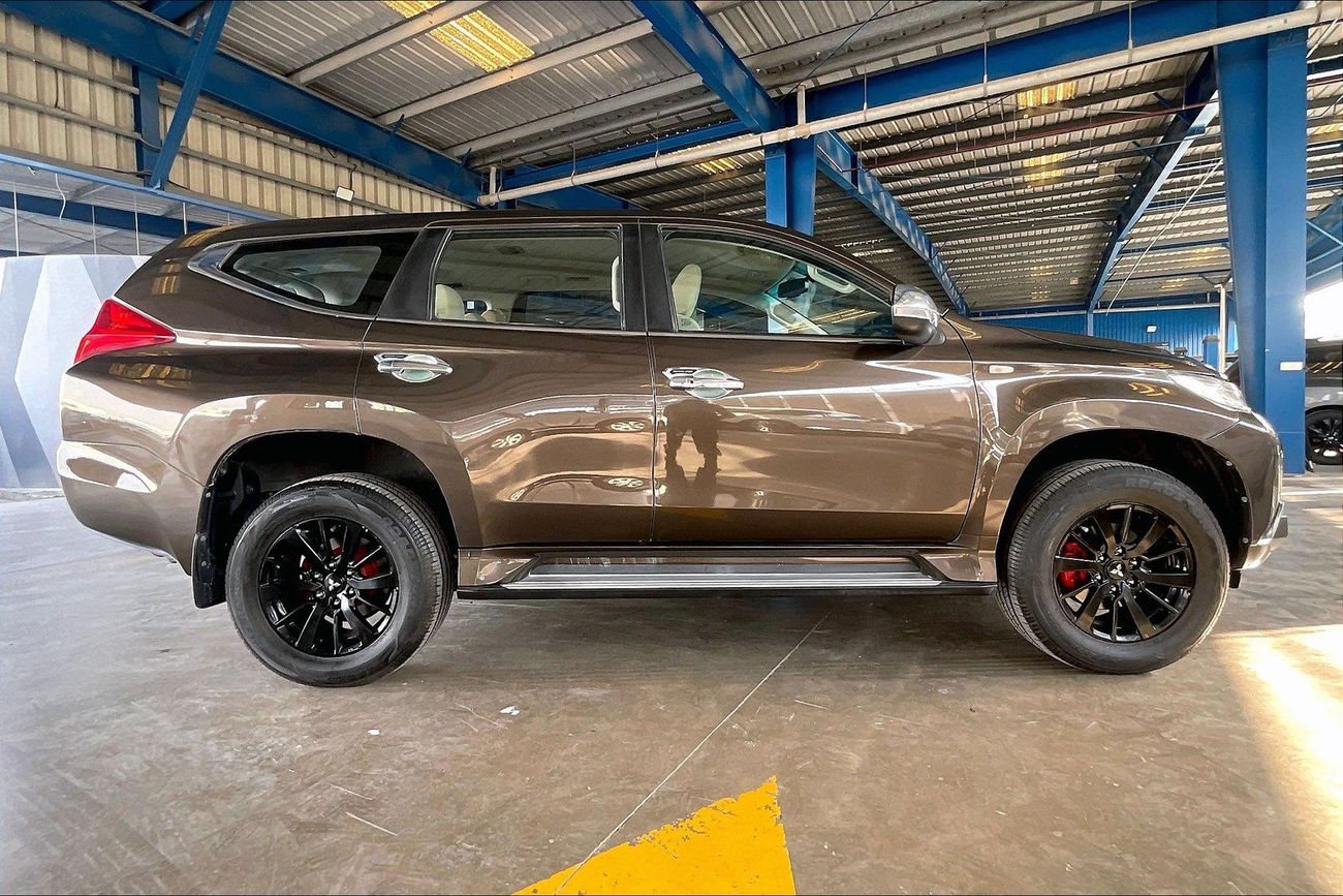 ميتسوبيشي مونتيرو سبورت GLX | شامل الضمان | 0 ﺪﻔﻋﺓ ﺃﻮﻟﻯ