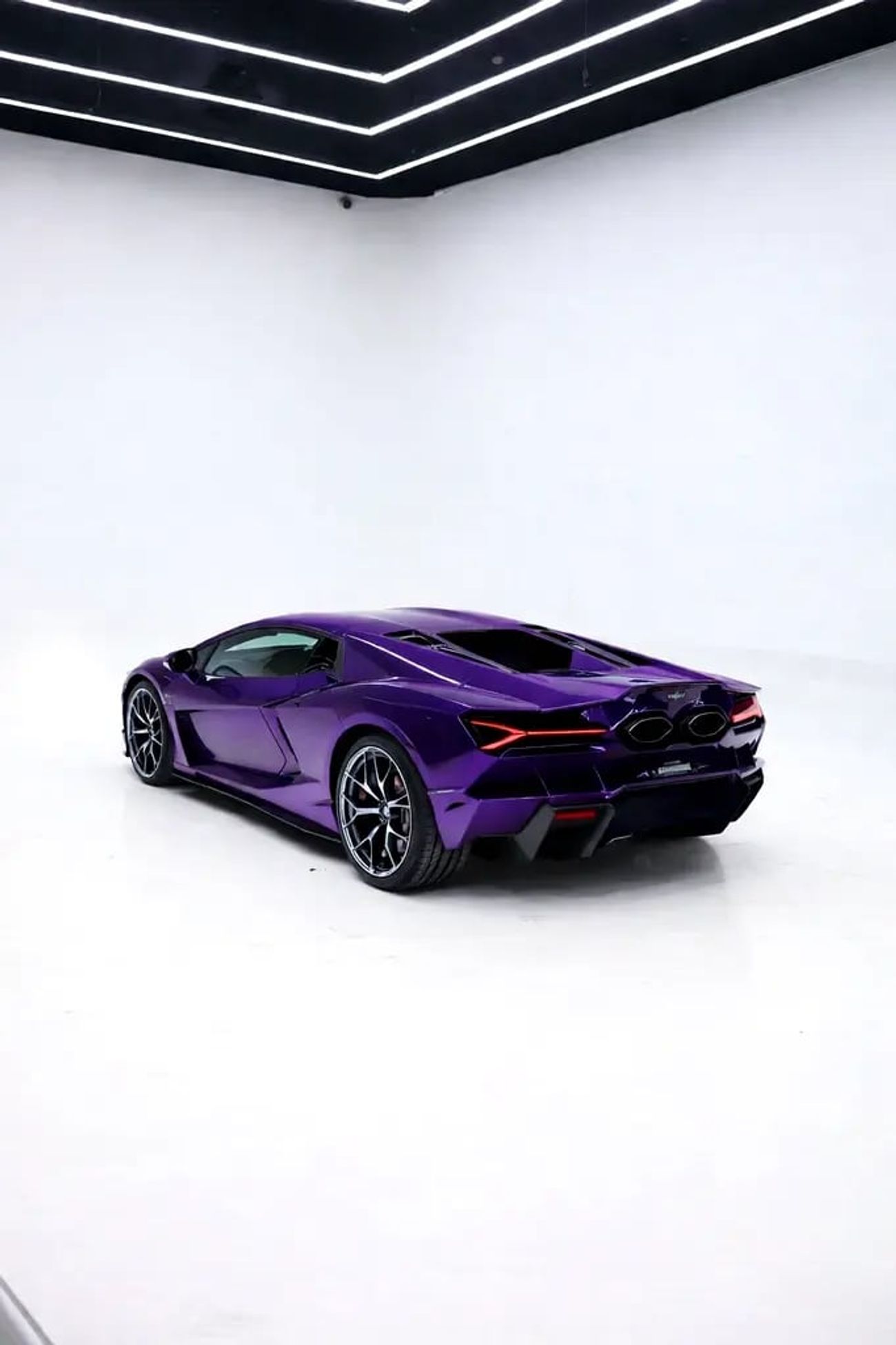 Lamborghini Revuelto