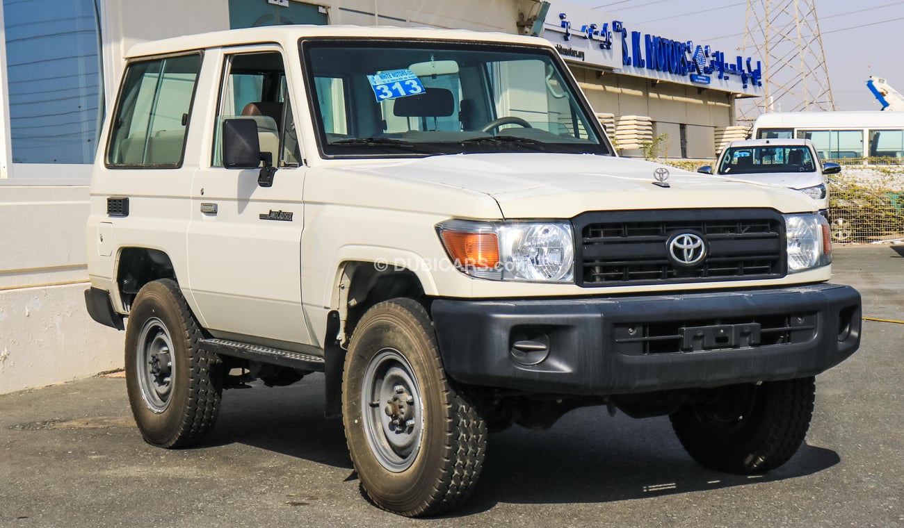 Toyota Land Cruiser 70 V6 4WD