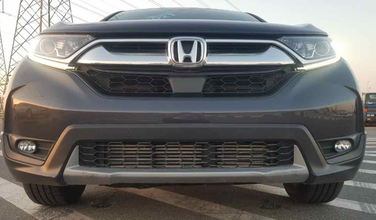 Honda CR-V fresh and imported and very clean inside and outside and totally ready to drive