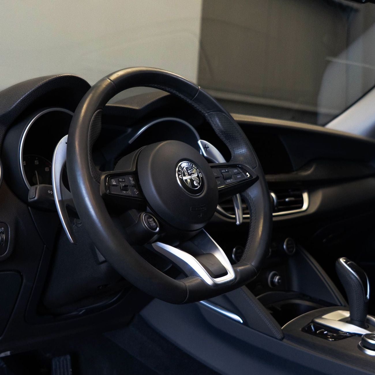 Alfa Romeo Stelvio SUPER AED 1,321 P.M • 0% Downpayment • Alfa Romeo Stelvio • 1 Year Warranty