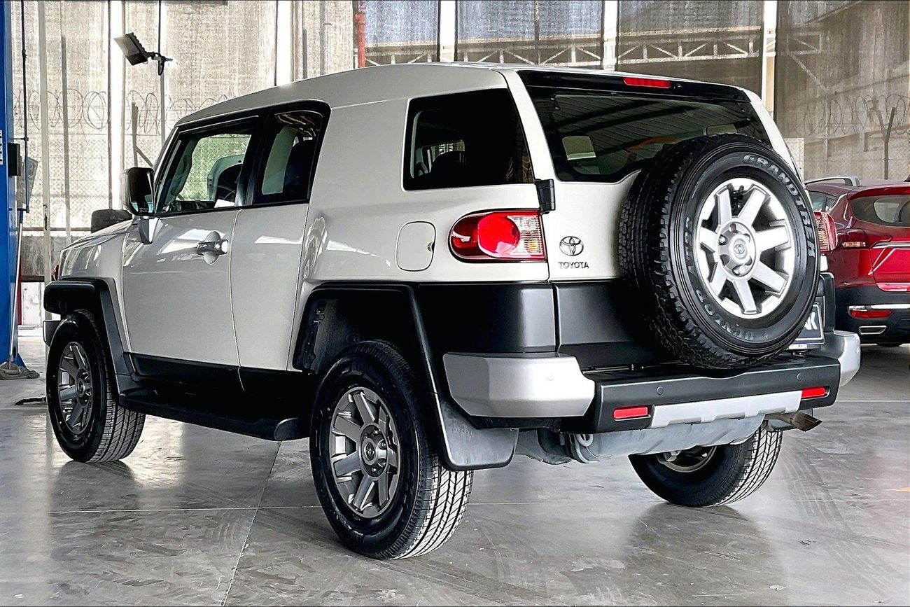 تويوتا إف جي كروزر GXR | شامل الضمان | 0 ﺪﻔﻋﺓ ﺃﻮﻟﻯ