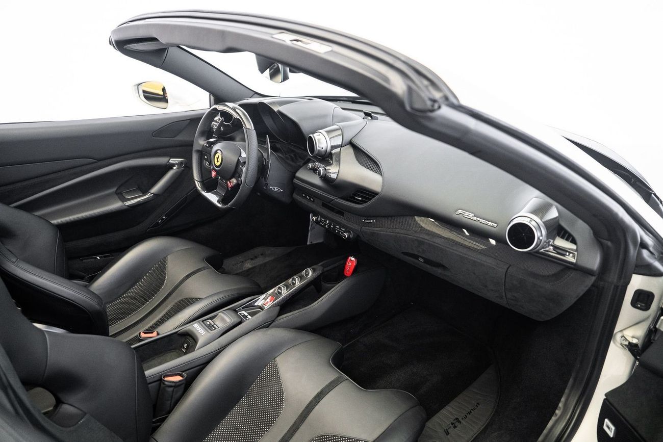 Ferrari F8 Spider 3.9T V8