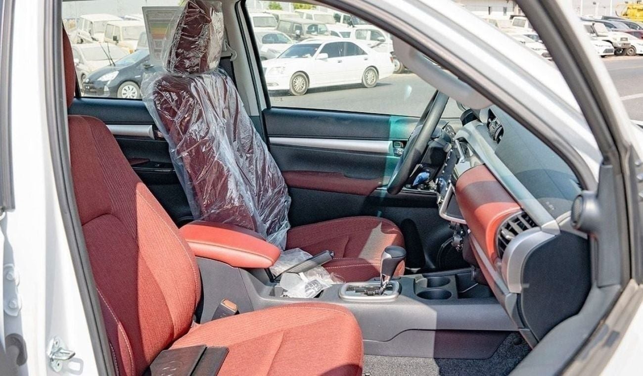 Toyota Hilux 2025 Toyota Hilux TRD SR5 4.0L petrol AT - GCC (Export price)