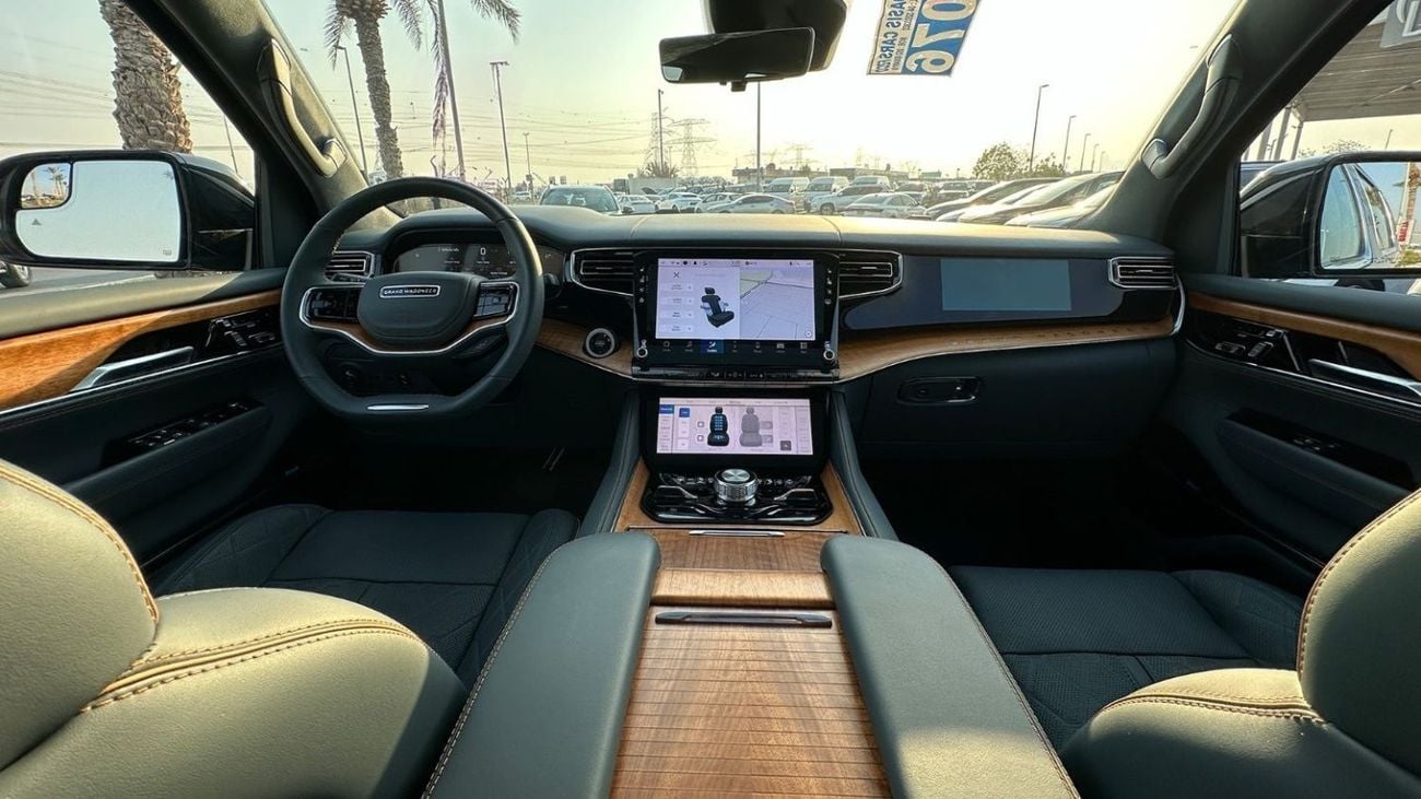 Jeep Grand Wagoneer 3 Series 2023 Fully Loaded Agency Warranty GCC 0kms