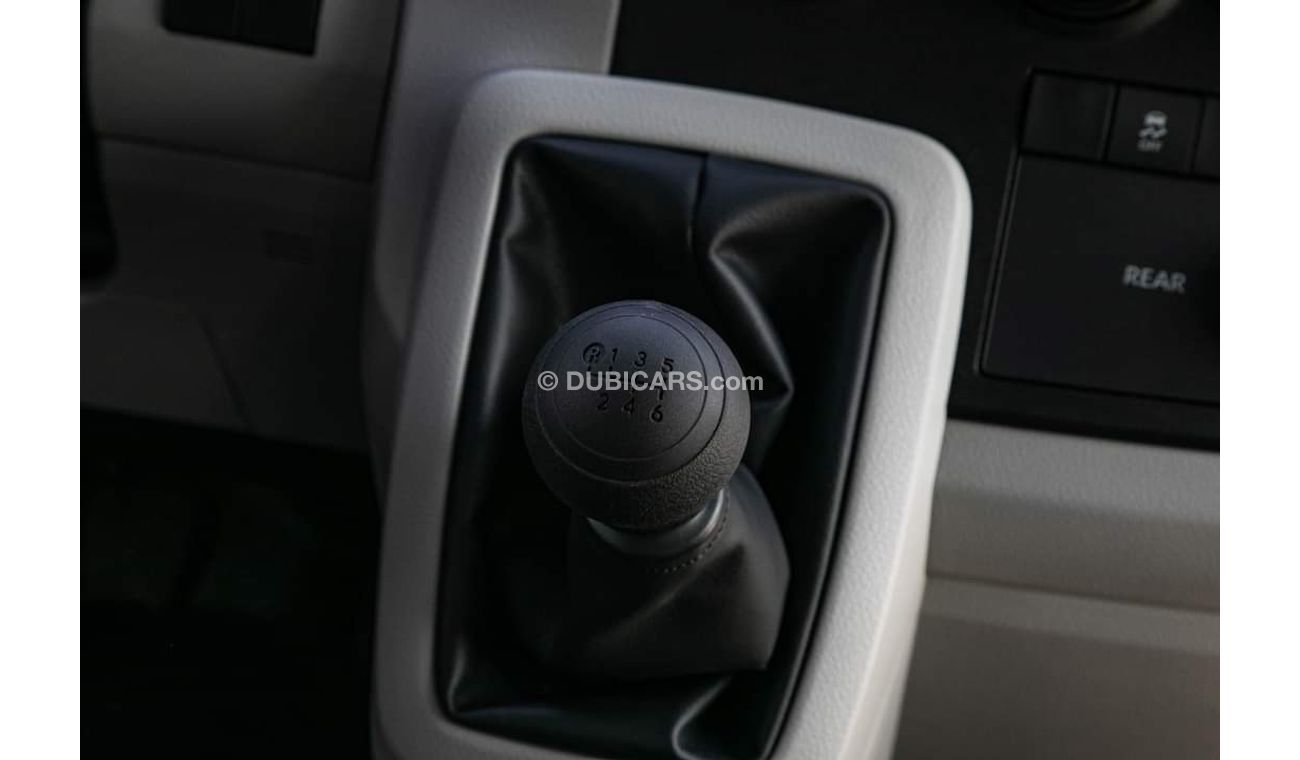 تويوتا هاياس DLS هاي روف كوميتور