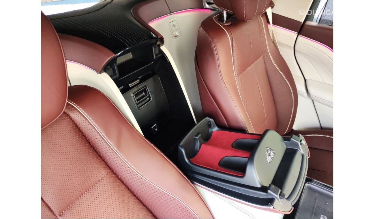 Mercedes Maybach GLS600 Maybach 4.0L V8 Automatic with E-Active Body Control (For Local Registration +10% for Customs & VAT)