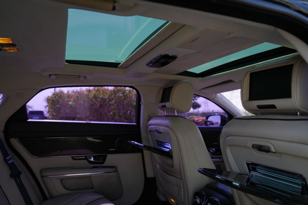 جاكوار XJ L 2011 PORTFOLIO!! 5.0 V8 HSE!! KOREAN SPECS