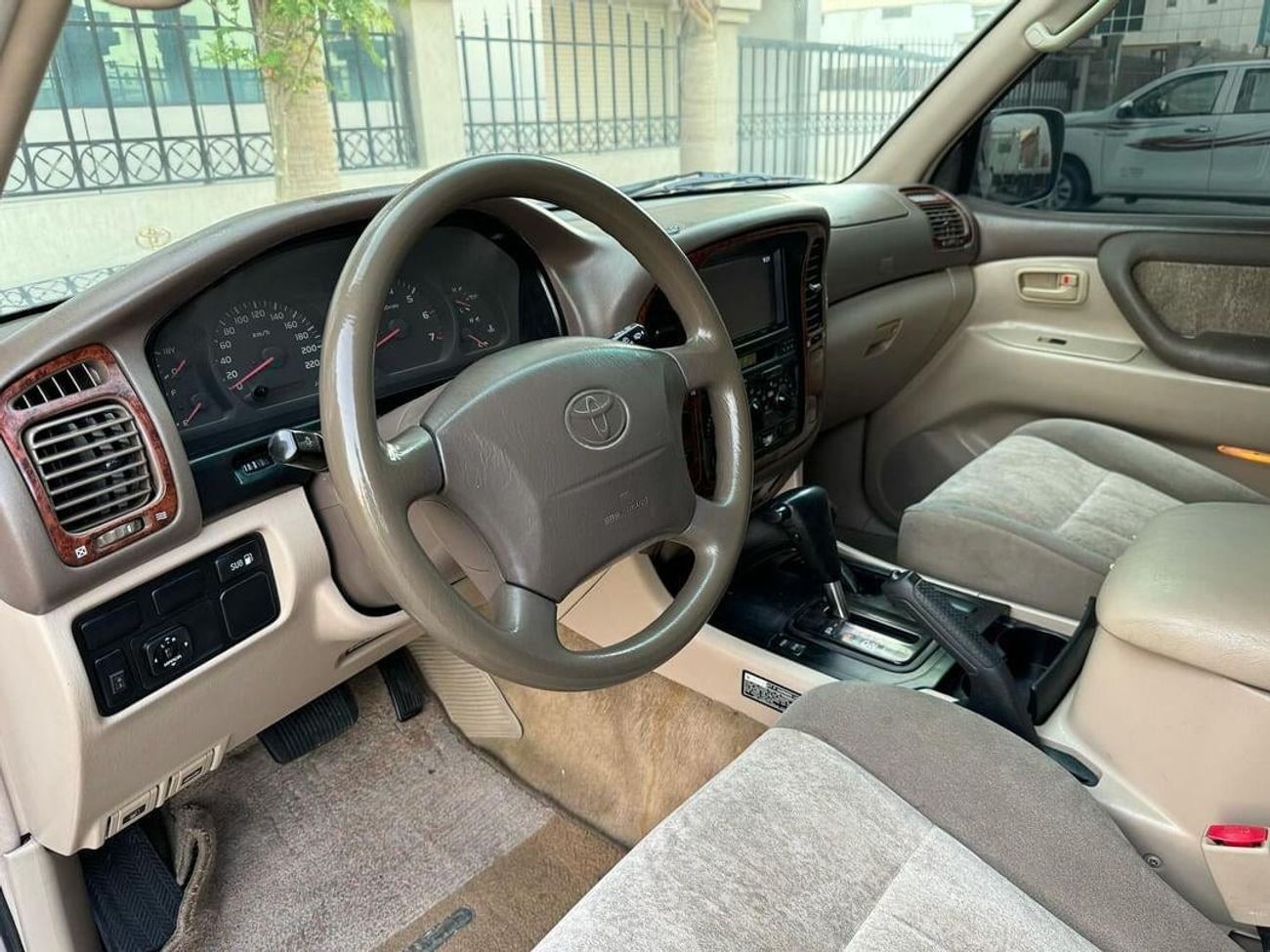 Toyota Land Cruiser تويوتا لاندكروزر VXR V8 خليجي 1999