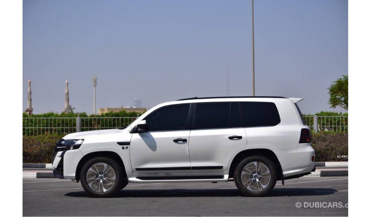 Toyota Land Cruiser VXR + V8 5.7L Petrol AT