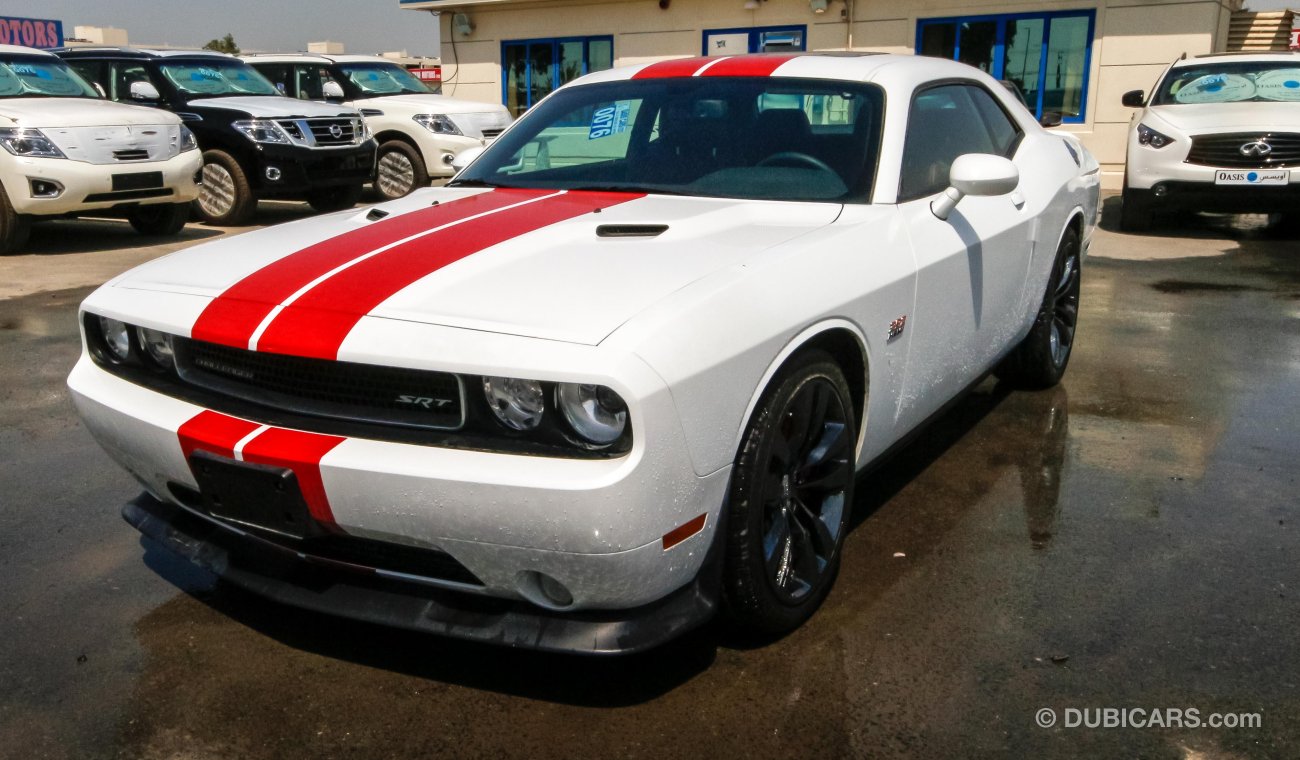 دودج تشالينجر Hemi SRT