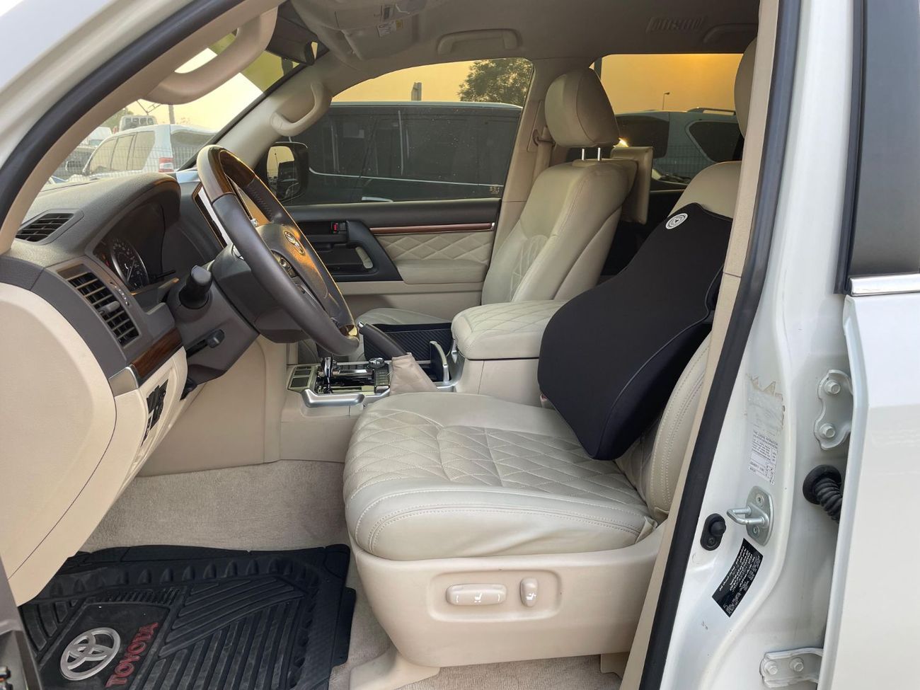 Toyota Land Cruiser GXR+ 4.0L