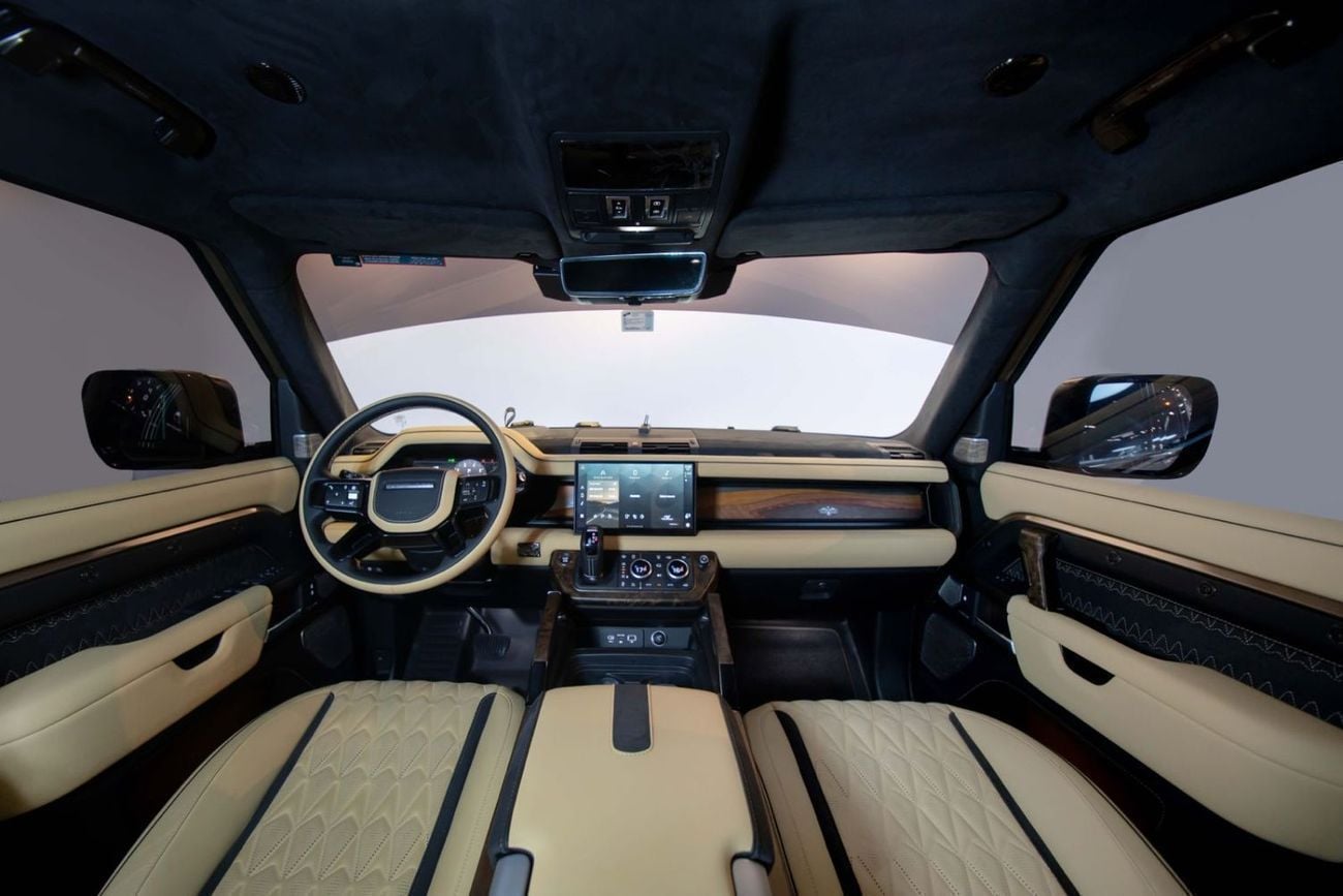 Land Rover Defender TOP P400 110 HSE 3.0L (5 Seater) Falcon Edition of the Apex Series | 1 of 28 by Limgene