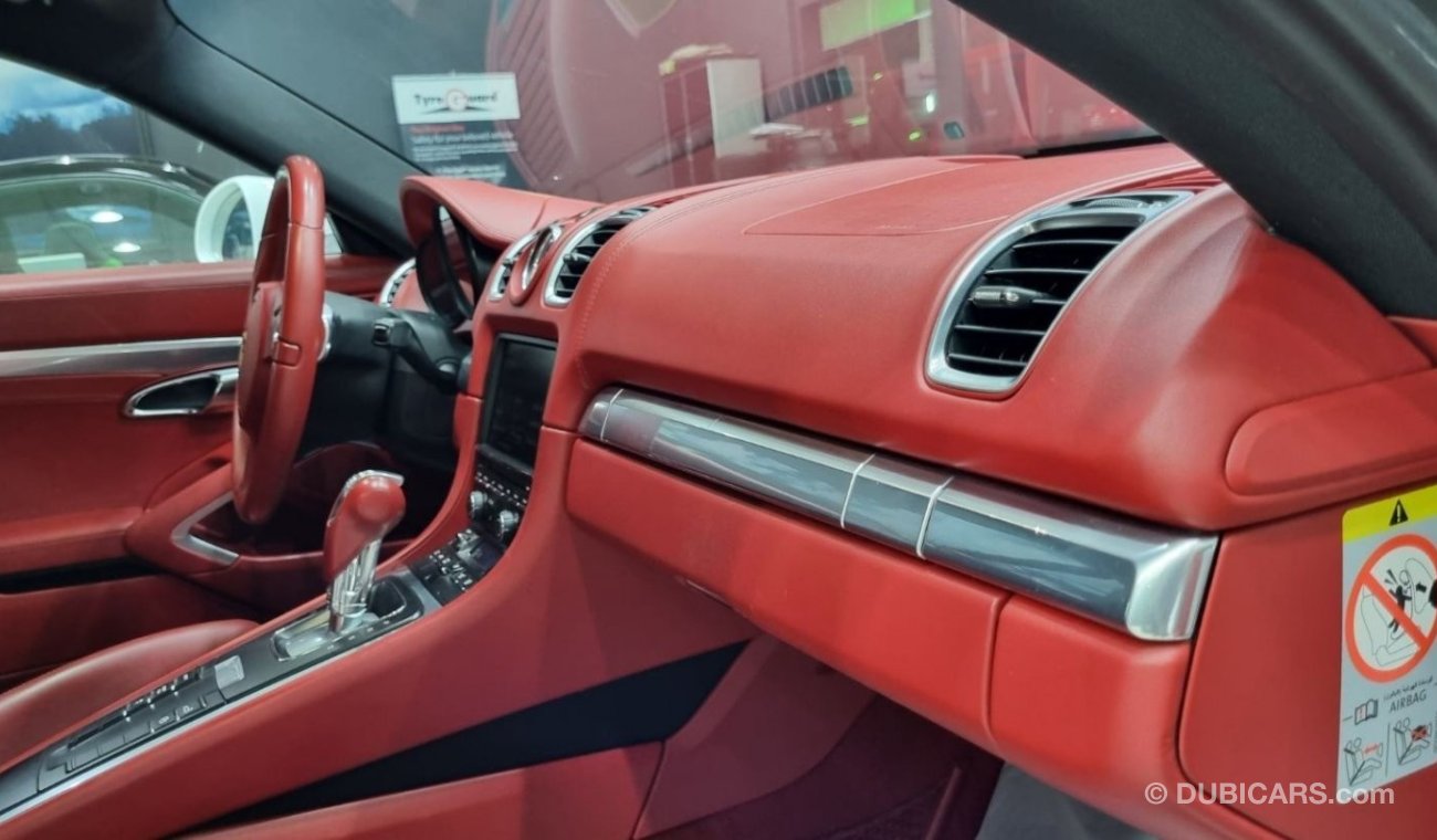 Porsche 718 Cayman Std PORSCHE CAYMAN 2015 GCC IN PERFECT CONDITION FOR 139K AED