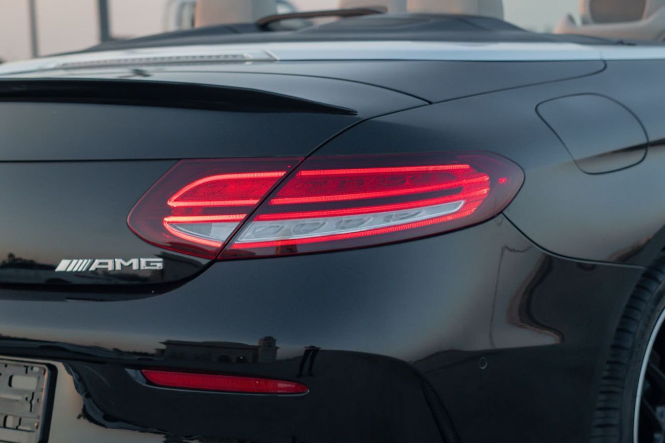 Mercedes-Benz C 300 Coupe SPORT 2.0L COUPE