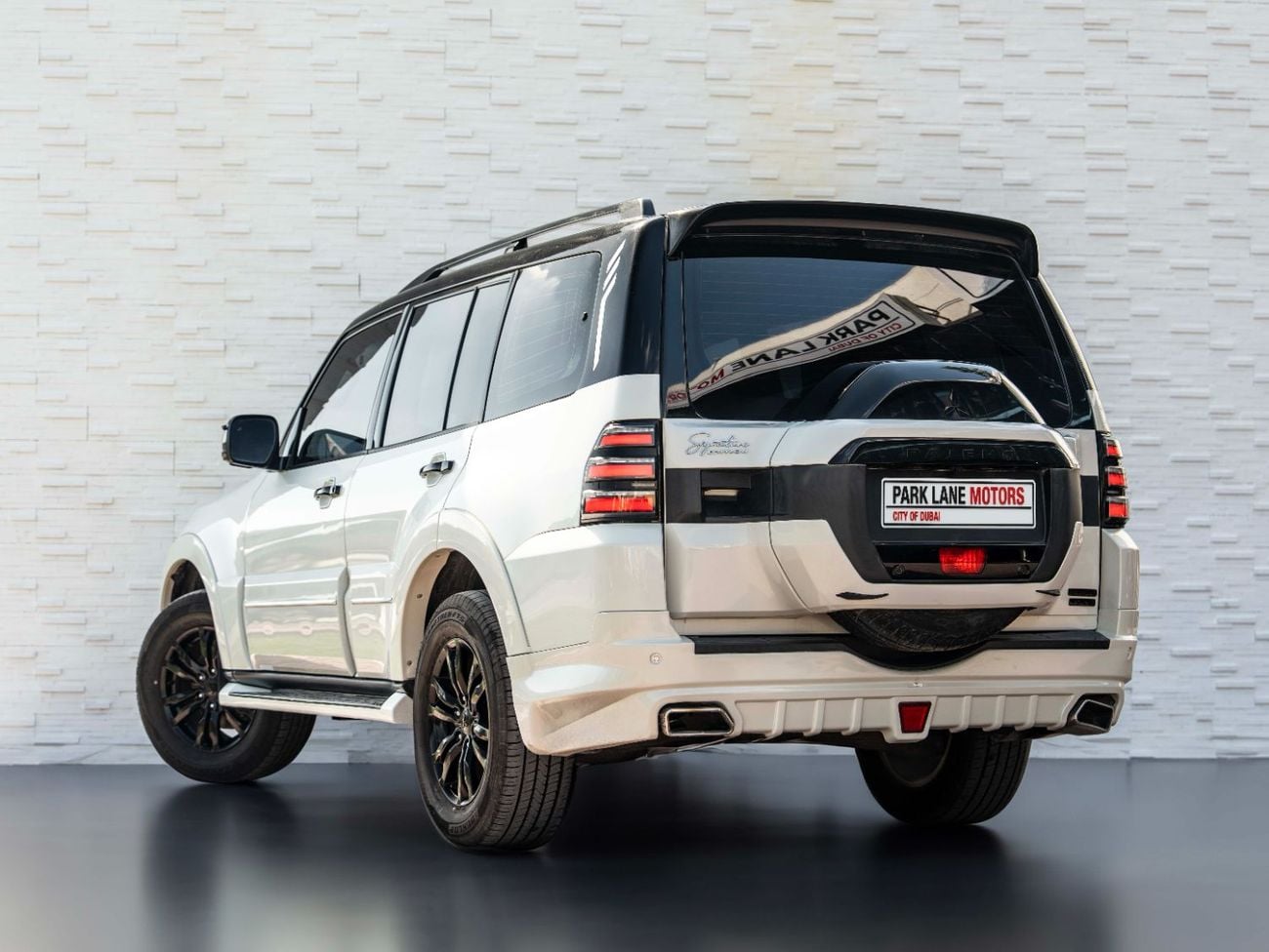 Mitsubishi Pajero GLS 3.5L (189 HP)