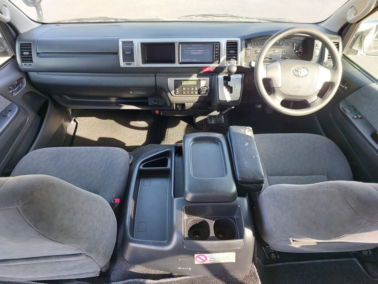 Toyota Hiace TOYOTA HIACE COMMUTER VAN RHD 2016 MODEL 2.7 L PETROL AUTOMATIC(PM10044)