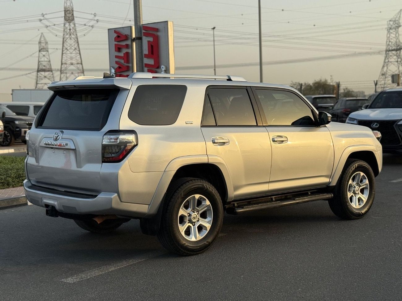 تويوتا Runner4 SR5 premium 4WD
