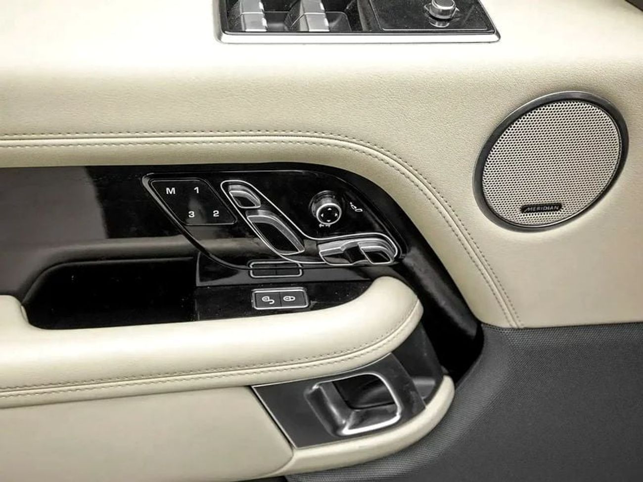 لاند روفر رينج روفر Vogue | P400e