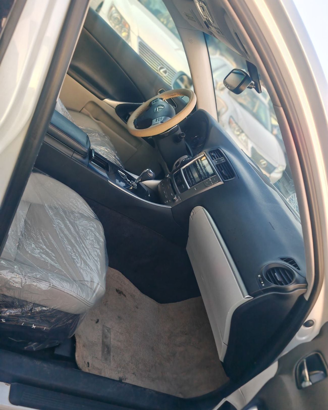 لكزس IS 300 LEATHER
