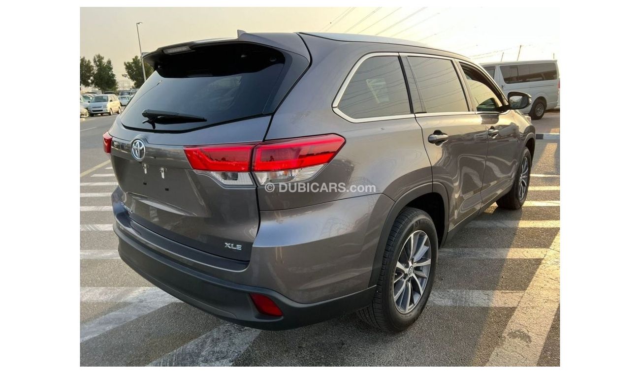 Used 2019 Toyota Highlander 2019 for sale in Dubai - 503274