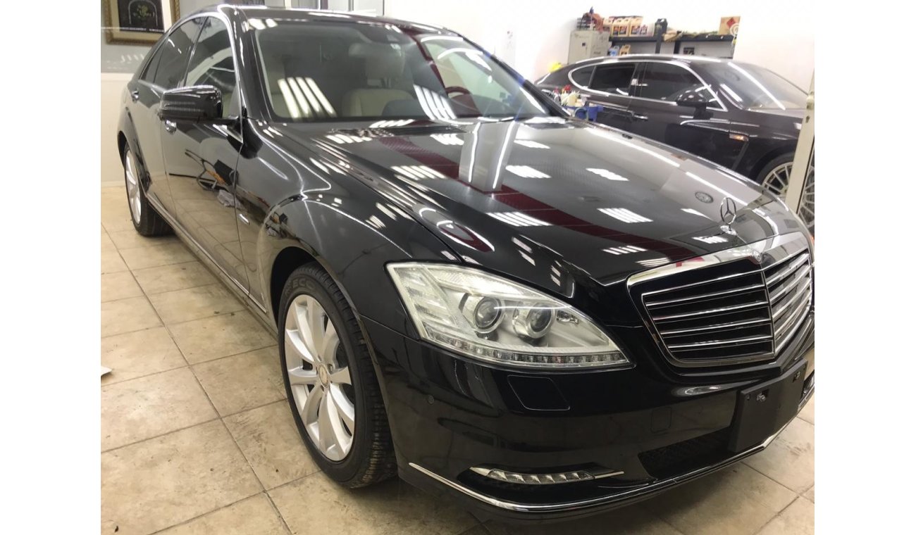 مرسيدس بنز S 350 وارد اليابان بطاقة جمركية