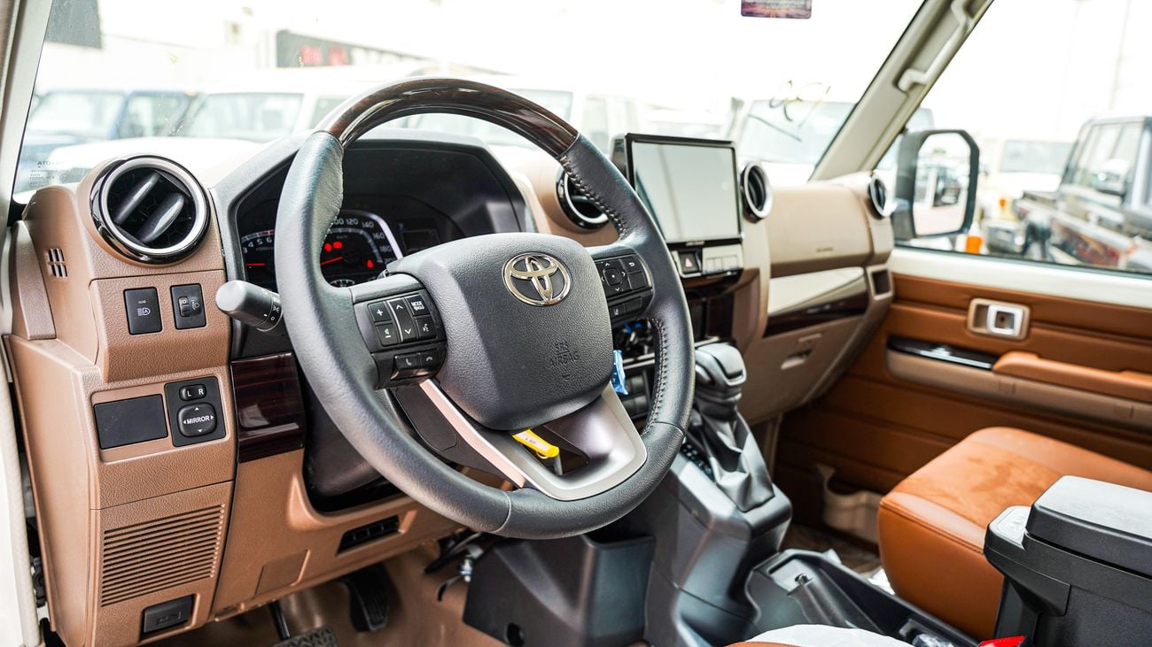 Toyota Land Cruiser Pick Up