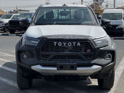 تويوتا هيلوكس TOYOTA HILUX GR 4.0L PETROL 2026 GCC SPEC