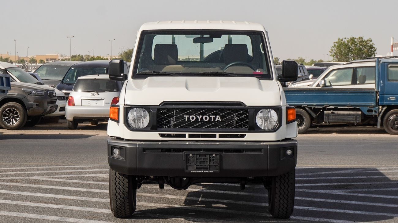 Toyota Land Cruiser Pick Up 4.0L V6 Single Cabin M/T