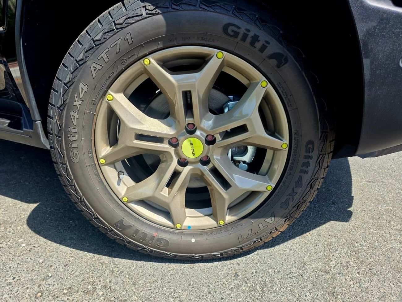 Jetour T2 Luxury 2.0L 8 GEAR SONY SOUND SYSTEM FOR LOCAl