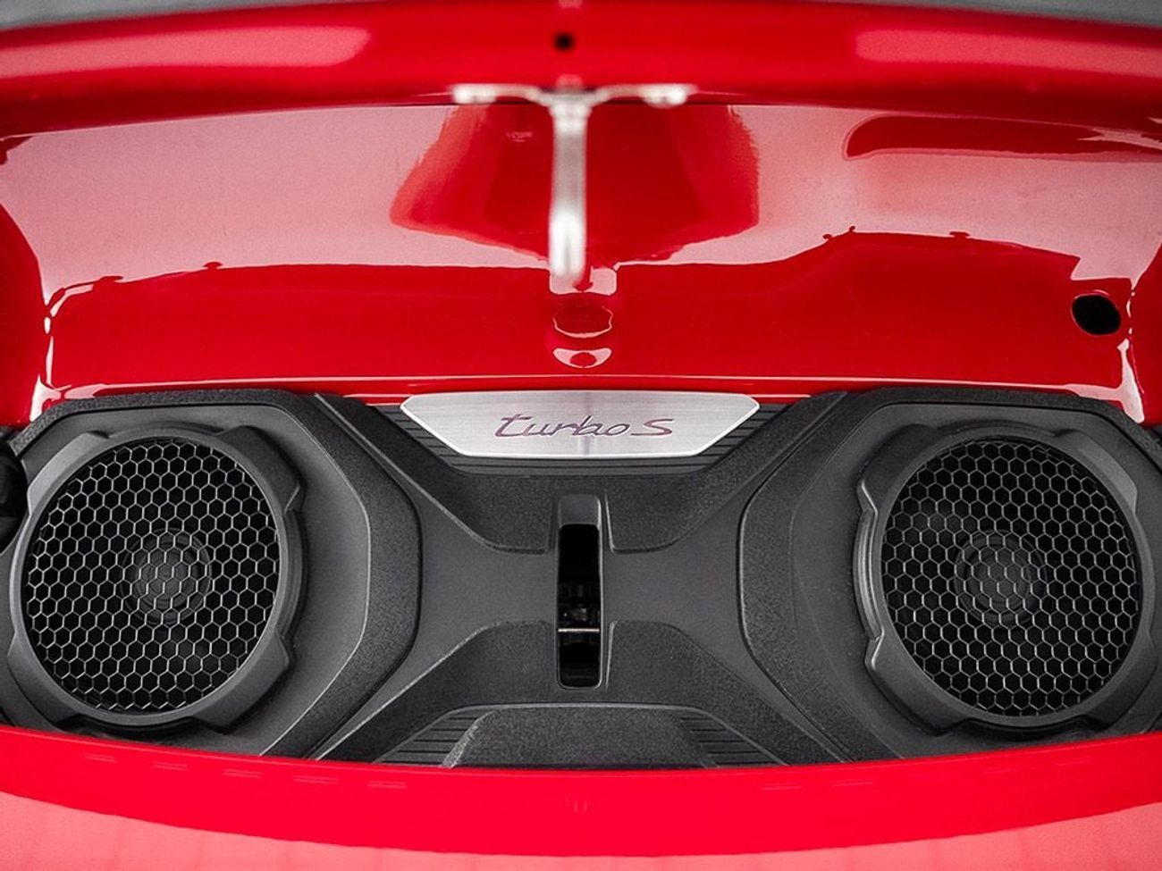 Porsche 911 Turbo S 3.8L (640 HP) Coupe