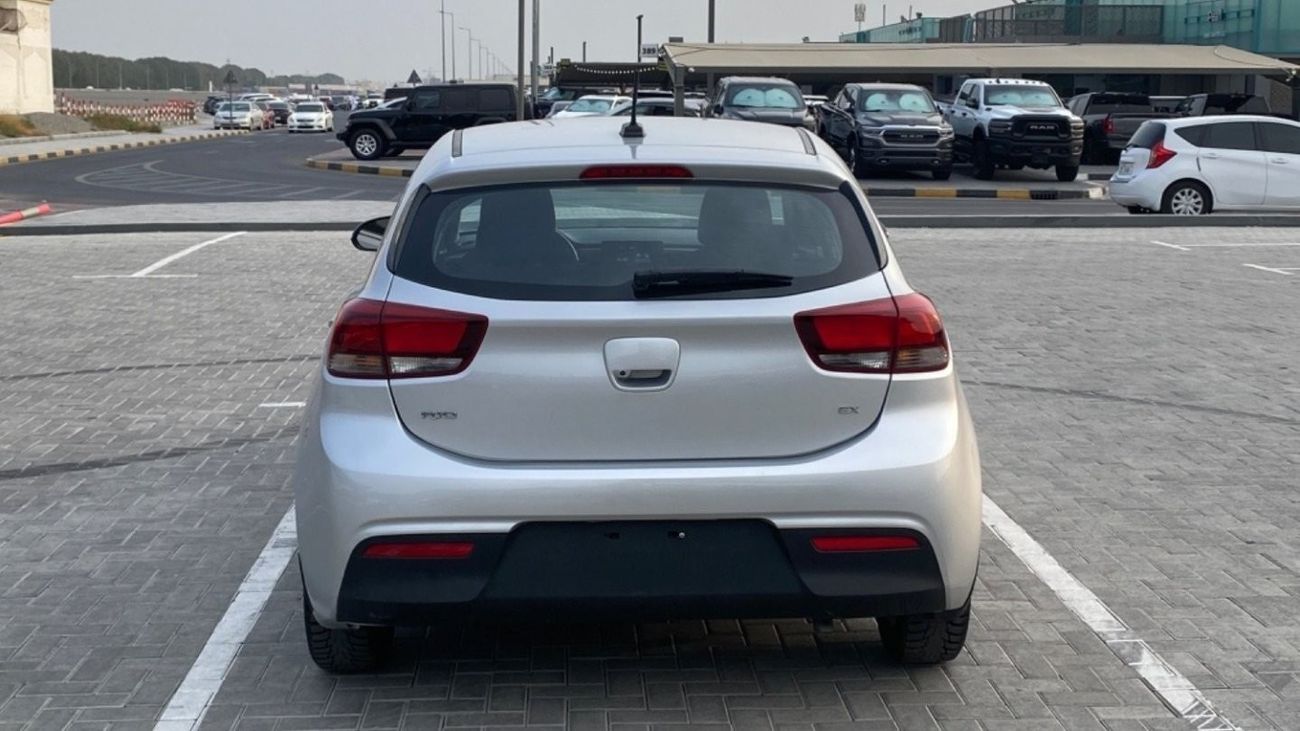 Kia Rio MPI Full Option