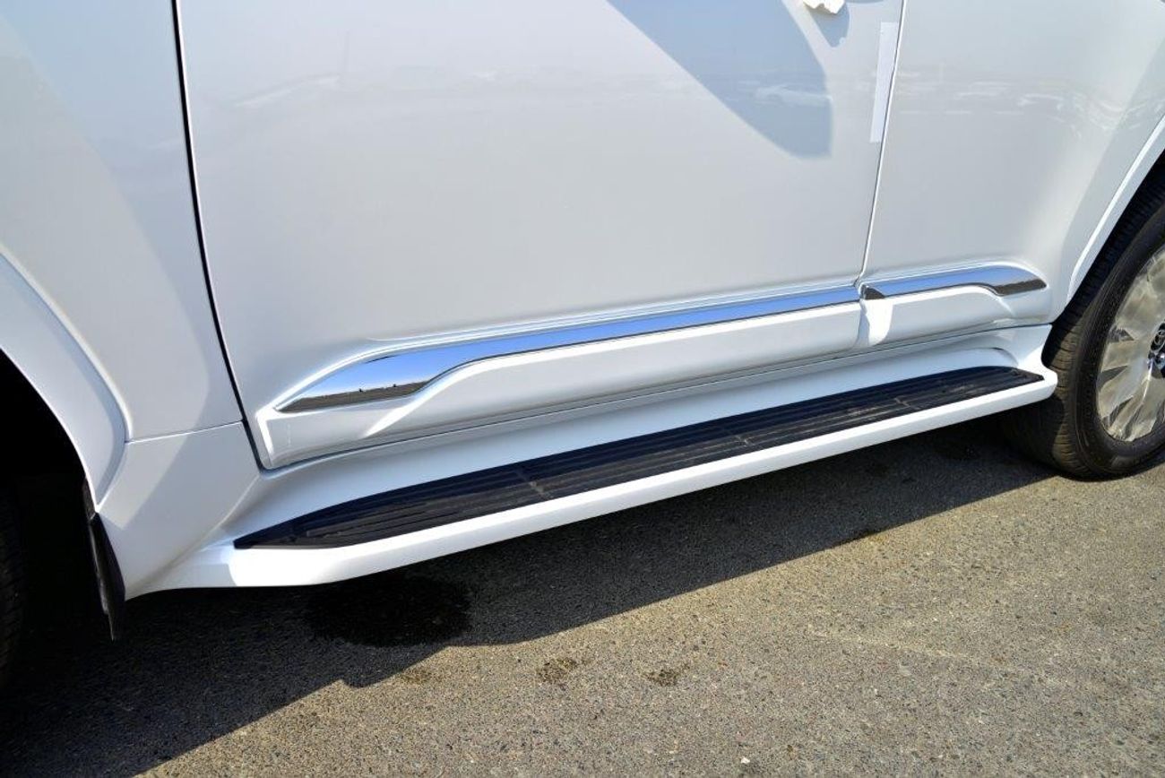 تويوتا لاند كروزر 300 VXR V6 3.3L DIESEL  7 SEAT AUTOMATIC