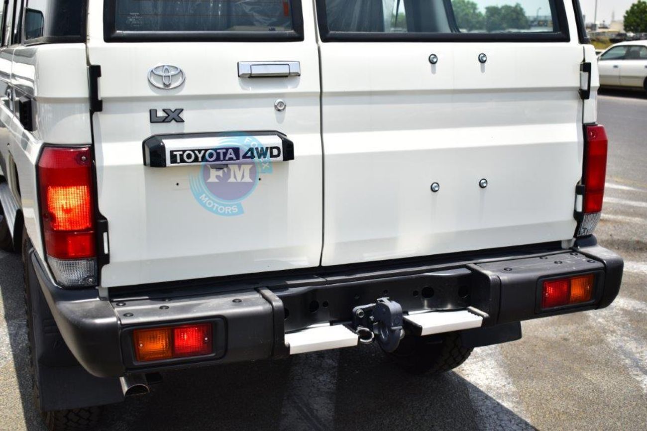 Toyota Land Cruiser 70 76 LX 2.8L Diesel 4WD 5 Seater Manual